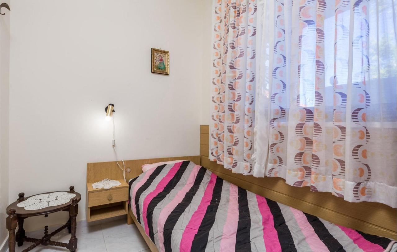 Stunning Apartment In Jablanac With 2 Bedrooms And Wifi Eksteriør bilde